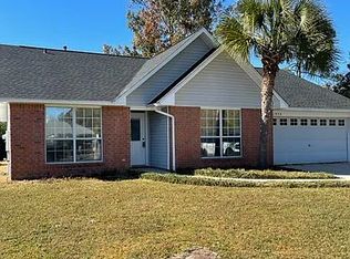 1953 Gulf Bay Ln, Pensacola, FL 32506