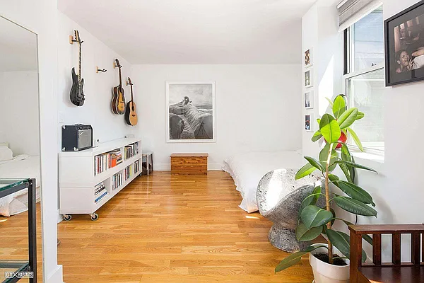 Rented by Corcoran | media 10