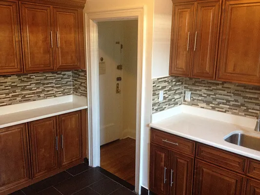 Rented by Metroline Realty | media 55