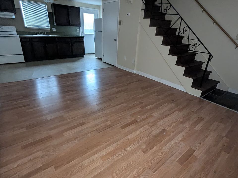1st image of 466 Main St #6