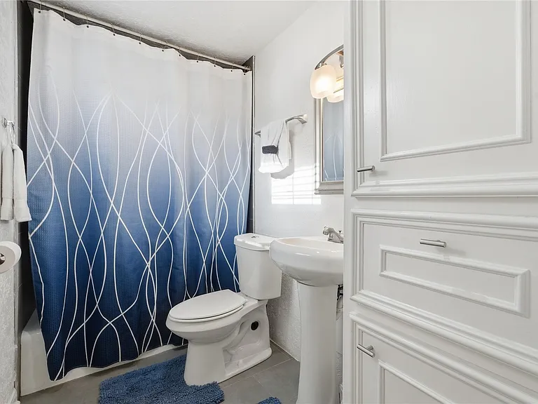 2620 Delafield St #C — Photo 12