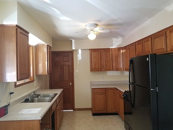 2nd image of 232 W 130th St