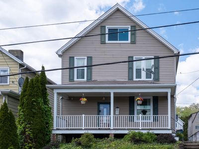 227 S 5th St, Youngwood, PA, 15697