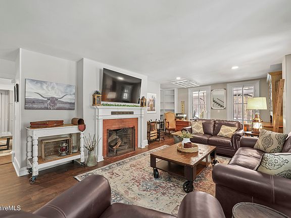 5th image of 295 Blair Rd