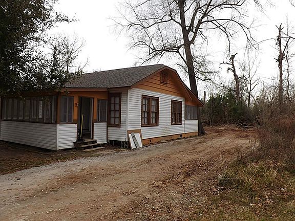 Unit B has private driveway