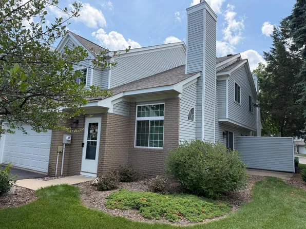 510 Lovell Ave APT 4, Roseville, MN 55113