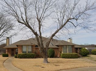 115 Larchbrook Dr, Desoto, TX 75115