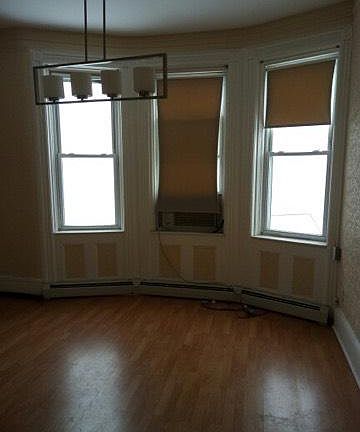 5th image of 216 Palisade Ave