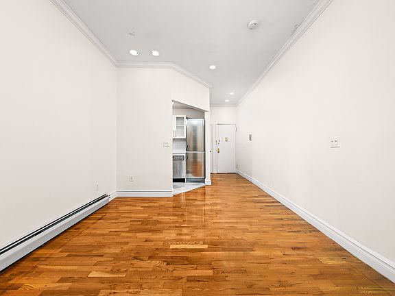 3rd image of 322 W 14th St APT 5B