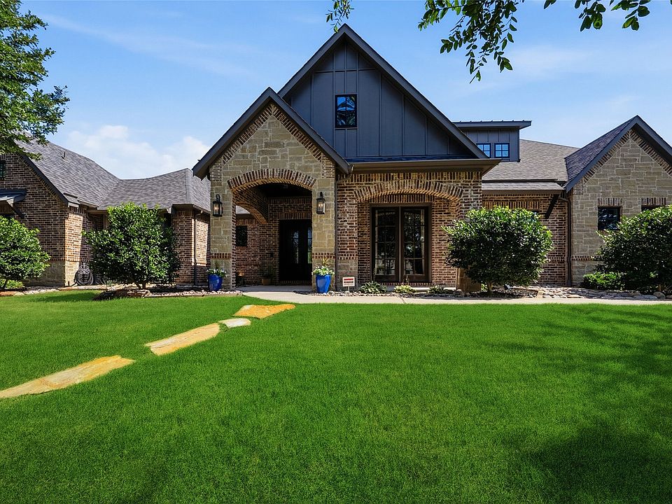 1st image of 4482 Lake Breeze Dr
