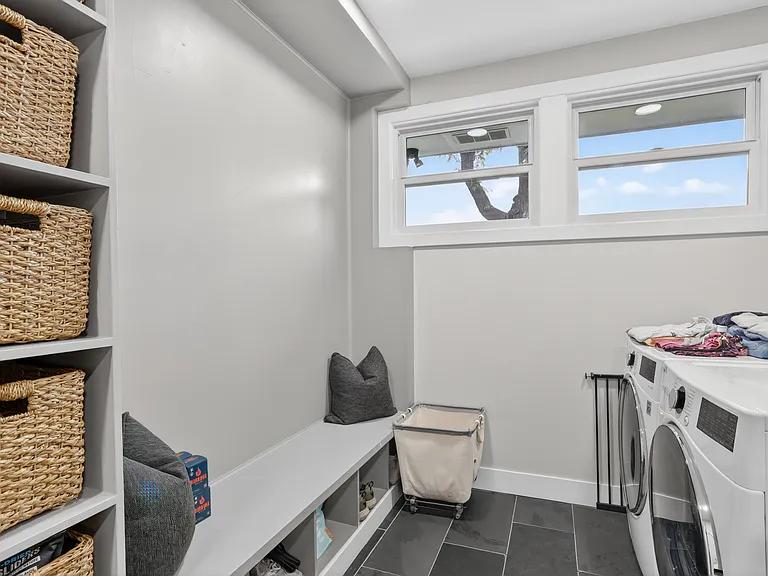 6051 S Clarkson St — Photo 10