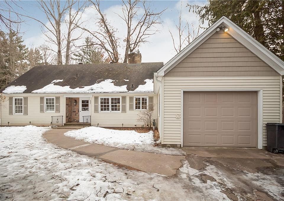 1st image of 602 Elm Ave W