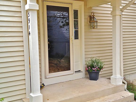 3rd image of 3914 Marquis Pl