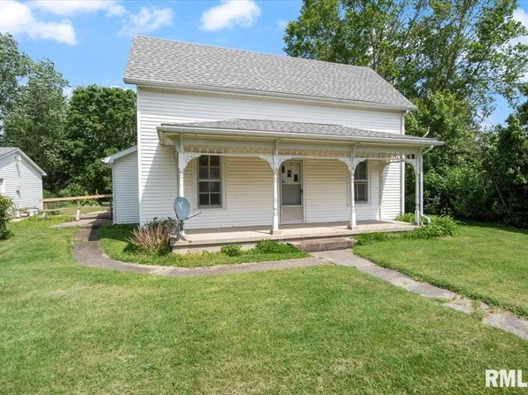 210 Locust St, Dawson, IL 62520