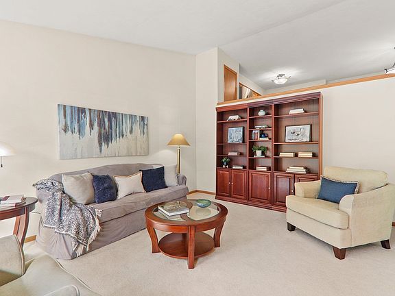 3rd image of 3509 Cosgrove Dr