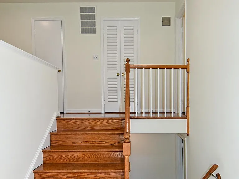 7513 Sebago Rd — Photo 7