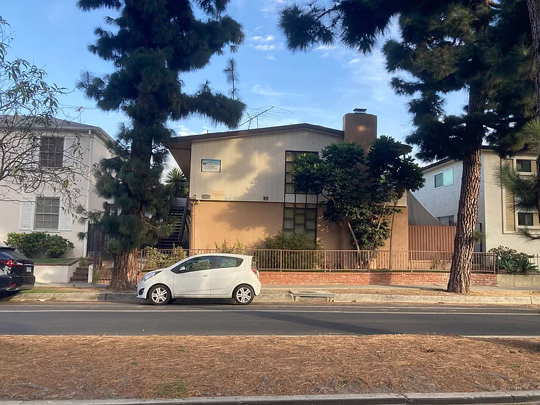 4228 Degnan Blvd #F — Photo 8