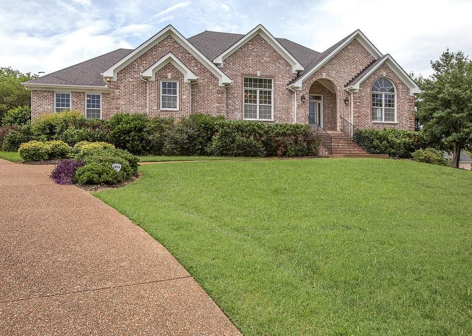 1st image of 4404 Savage Pointe Dr