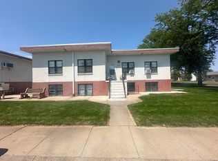 Shaddick - 305 W 26th, Scottsbluff, NE 69361