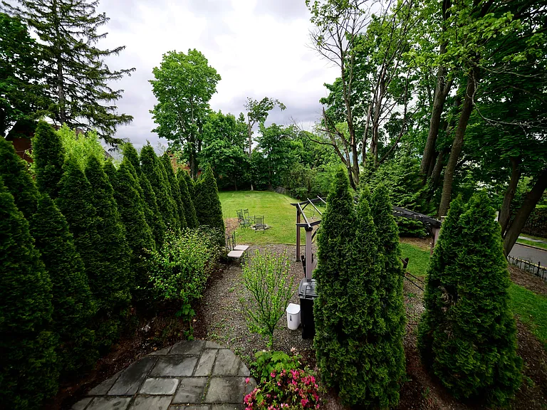 4 Grand St #1 — Photo 25