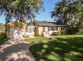 108 Quaker Cir, Madison, WI 53716