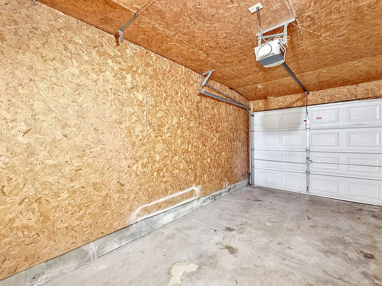 330 N Gordon Ave — Photo 15