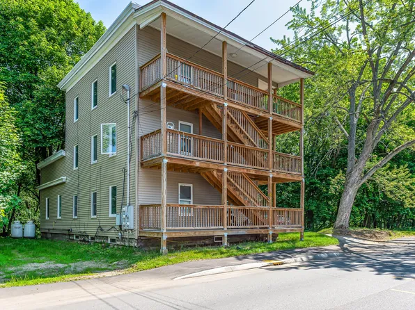 20 Falmouth Street, Rumford, ME 04276