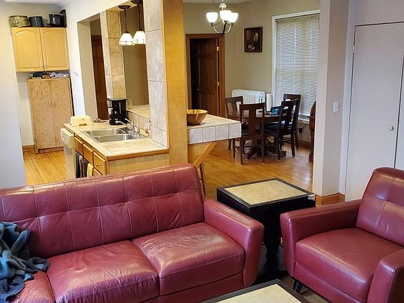 2nd image of 2944 Grand Ave S #1