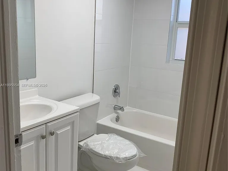 2833 SW 38th Ave #2833 — Photo 18