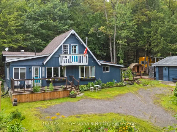 1099 Big Hawk Lake Rd, Algonquin Highlands, ON K0M 1J2