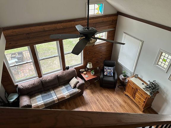 5th image of 16805 Shady Ln