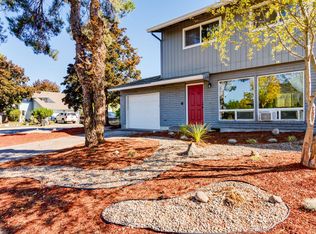 897 Rainbow Dr, Springfield, OR 97477
