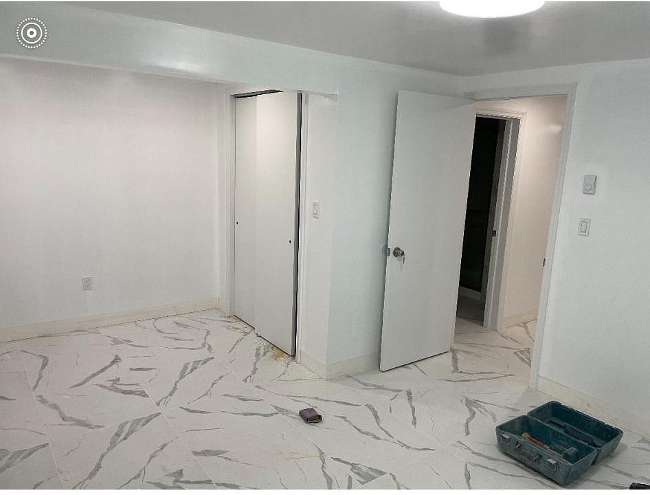 2nd image of 1321 Bell Blvd #B