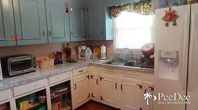 5th image of 528 Clyburn Ave