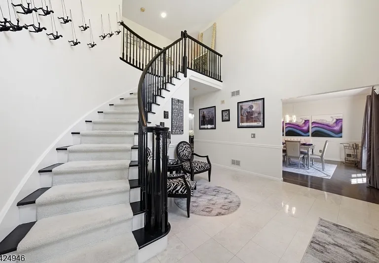 11 Rosewood Ln — Photo 5