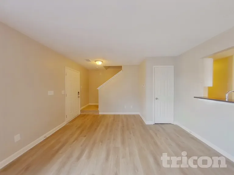10 Torchwood Ct — Photo 3
