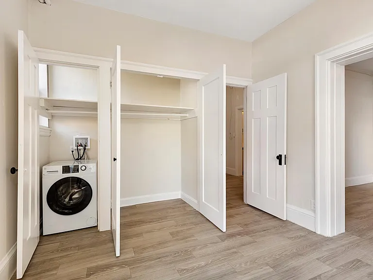 1633 Boylston Ave — Photo 16