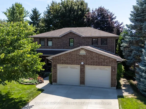 31 Robinson Ct, London, ON N5X 3V3