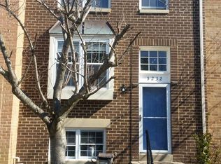 5232 Leeward Ln, Alexandria, VA 22315