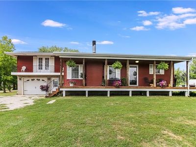 2201 N Holly Rd, Buckner, MO, 64016