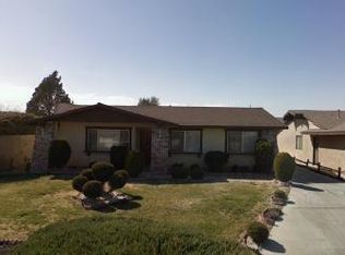 12620 Fairway Rd, Victorville, CA 92395