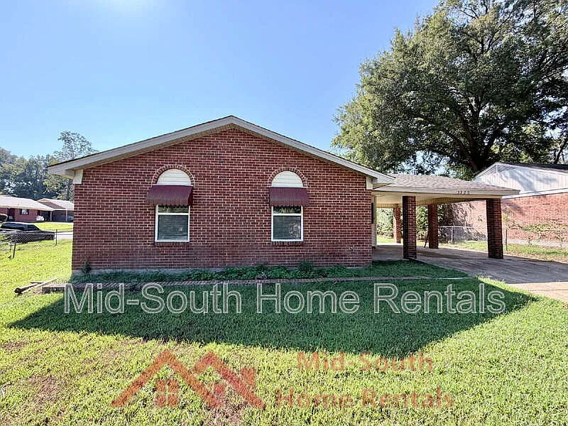 3325 Cedar Springs Dr
