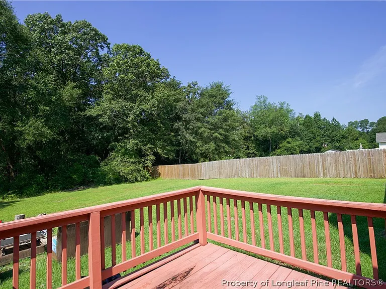 112 Raymond St — Photo 44