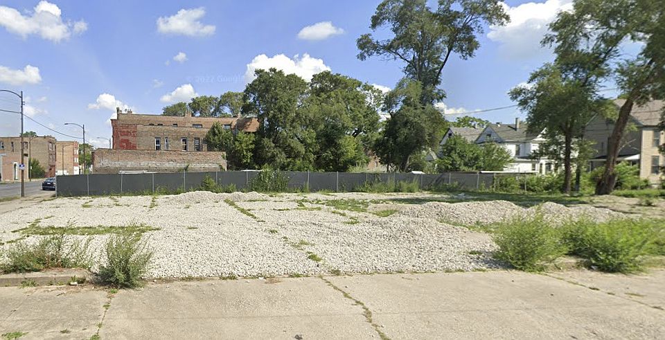 2nd image of 6757 S Halsted St