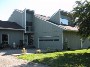 153 Gulls Ln, Sequim, WA 98382