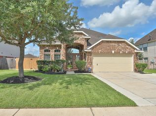 1915 Oak Top Dr, Pearland, TX 77581