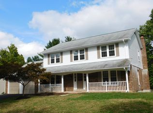 1725 Glastonberry Rd, Rockville, MD 20854