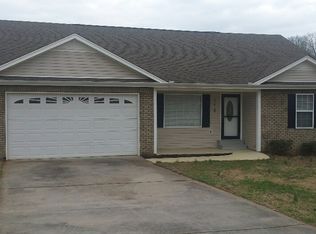 178 Claire St, Benton, TN 37307