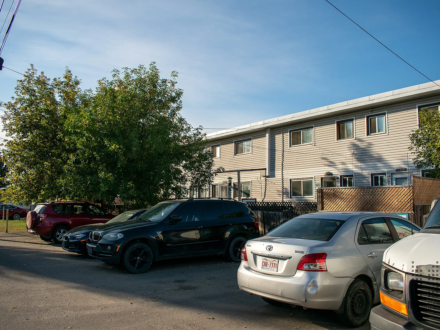 Lauderdale Manor — Photo 3