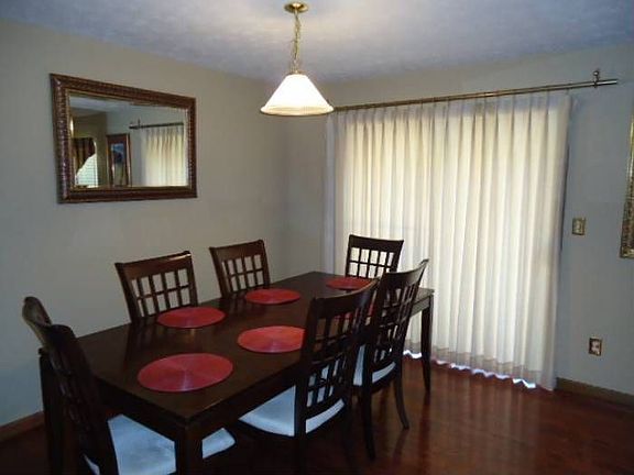 Dining w/New Hardwoods